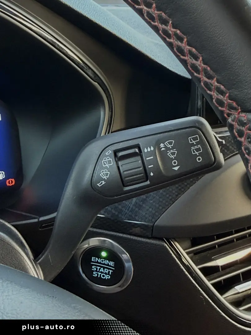 Ford Focus 1.0 EcoBoost MHEV ST-Line