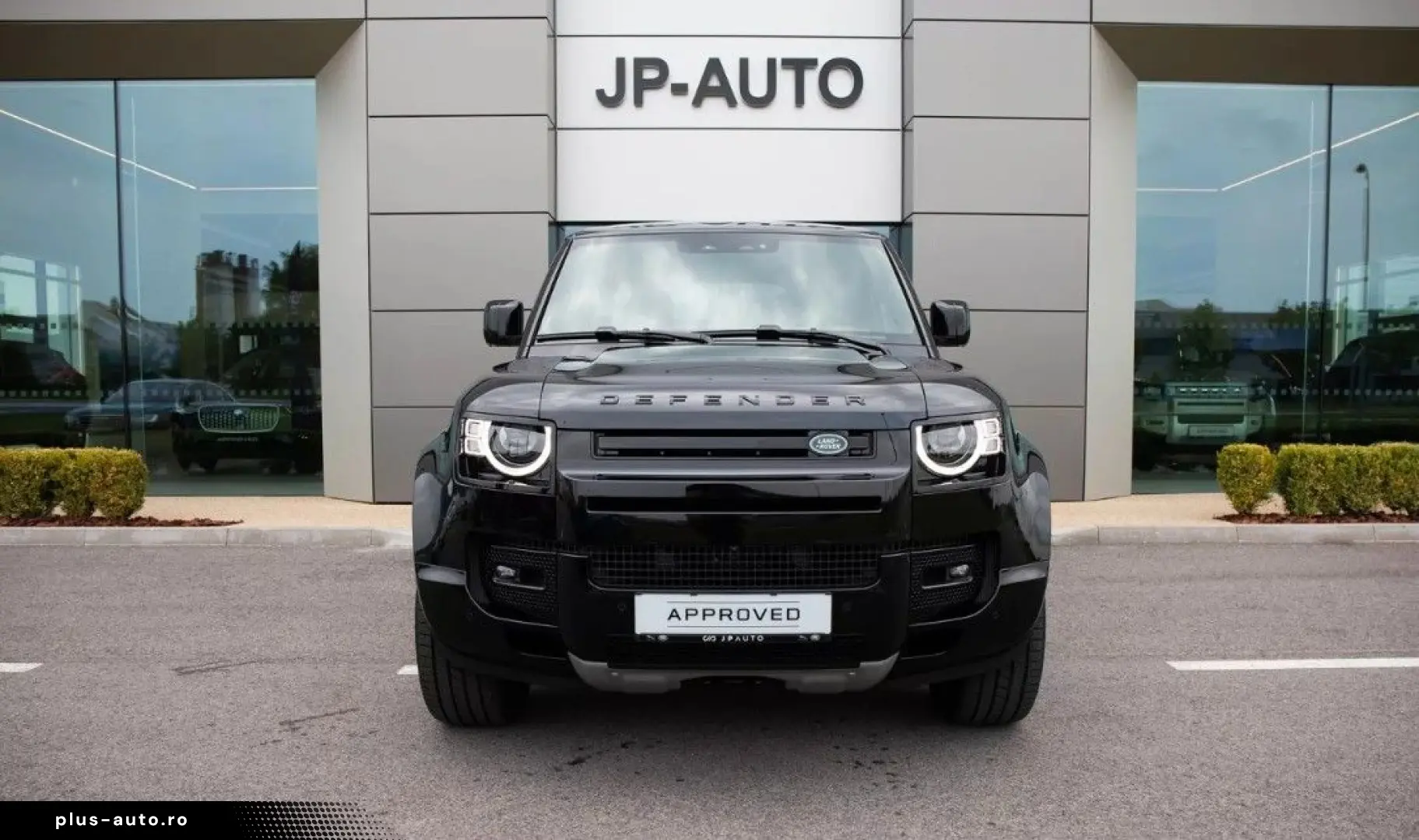 LAND ROVER Defender 110 V8