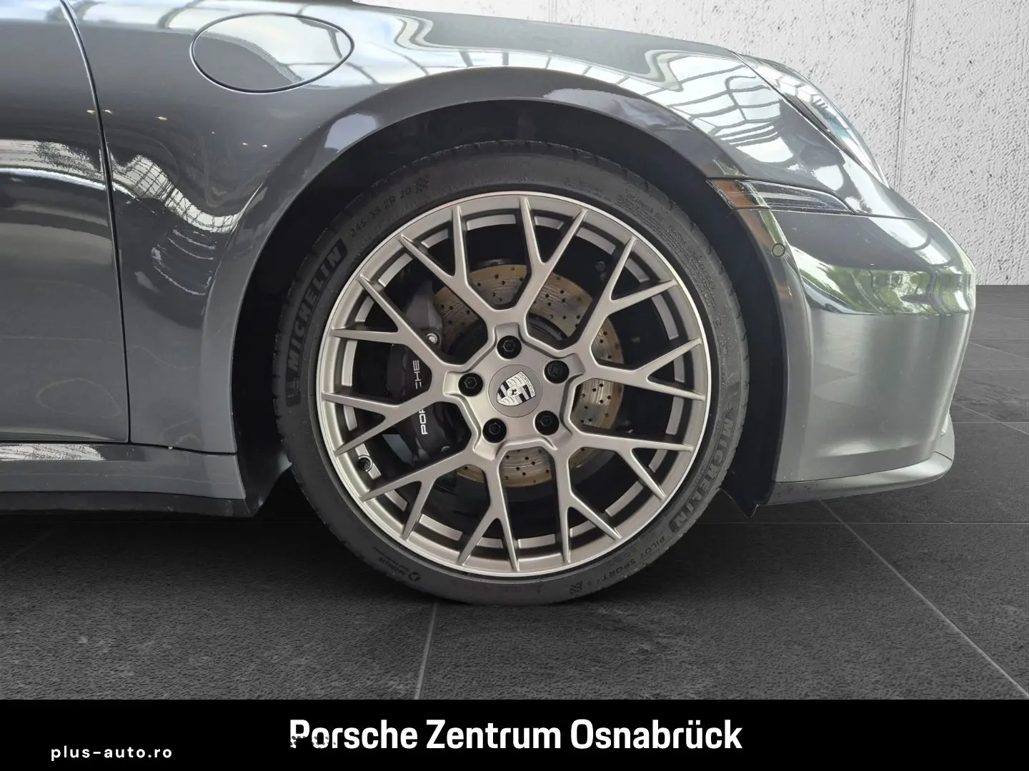 PORSCHE 992 -2 (911) Carrera Schiebedach Sportaga BOSE M