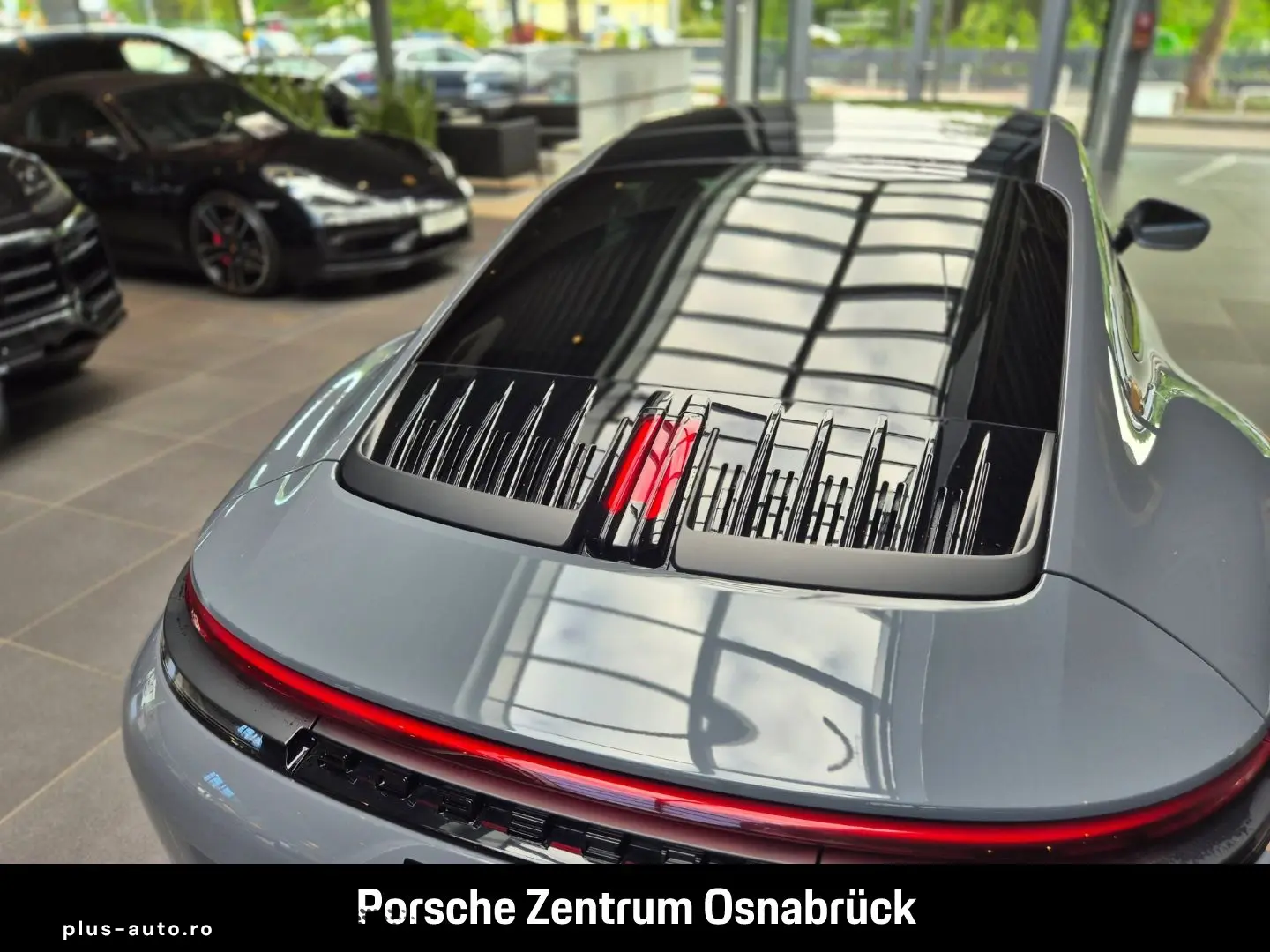 PORSCHE 992 -2 (911) Carrera Schiebedach Sportaga BOSE M