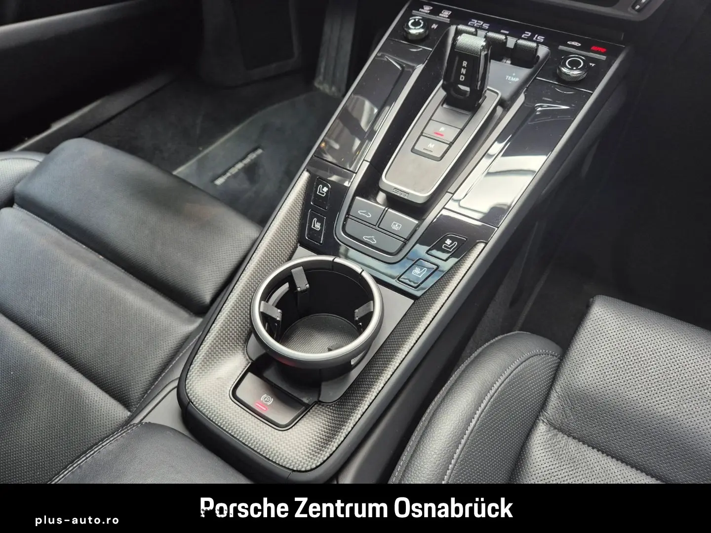 PORSCHE 992 -2 (911) Carrera Schiebedach Sportaga BOSE M