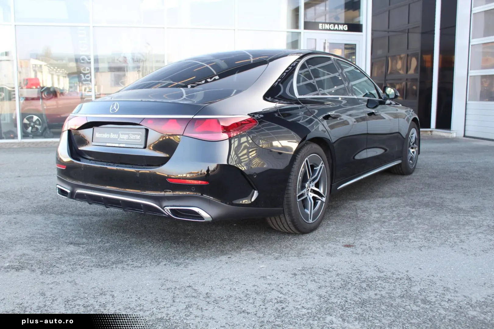 MERCEDES-BENZ E 200 AMG  LED KAMERA NAVI DISTRONIC TOTWINKEL