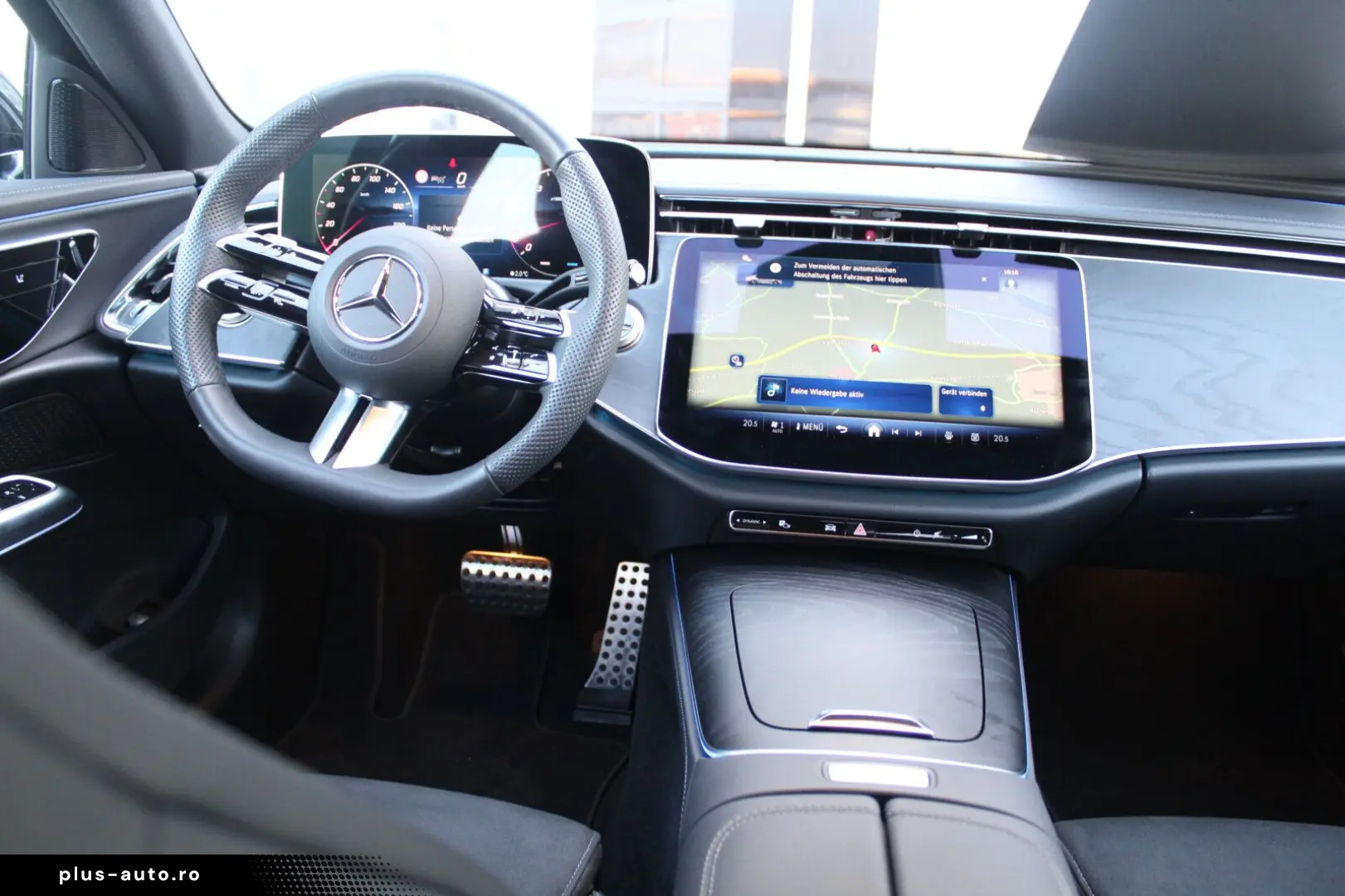 MERCEDES-BENZ E 200 AMG  LED KAMERA NAVI DISTRONIC TOTWINKEL