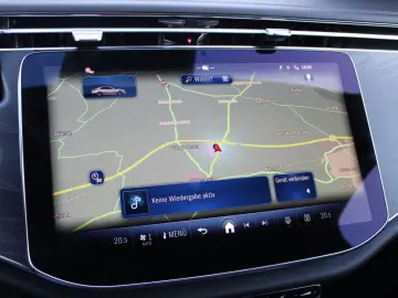 MERCEDES-BENZ E 200 AMG  LED KAMERA NAVI DISTRONIC TOTWINKEL