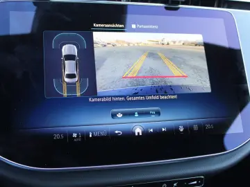 MERCEDES-BENZ E 200 AMG  LED KAMERA NAVI DISTRONIC TOTWINKEL