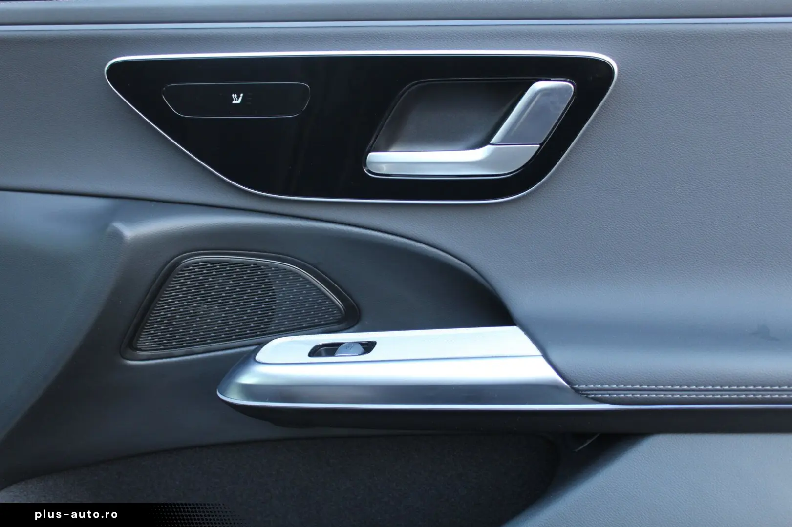 MERCEDES-BENZ E 200 AMG  LED KAMERA NAVI DISTRONIC TOTWINKEL