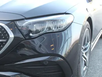MERCEDES-BENZ E 200 AMG  LED KAMERA NAVI DISTRONIC TOTWINKEL