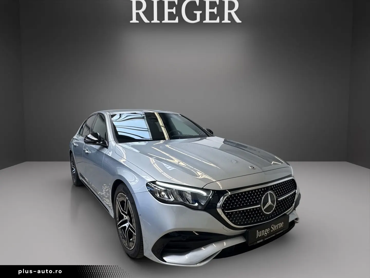 MERCEDES-BENZ E 220 d AMG Line Adv. Superscreen 360 &hellip;