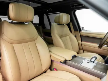LAND ROVER Range Rover Autobiography 4.4i V8 P530