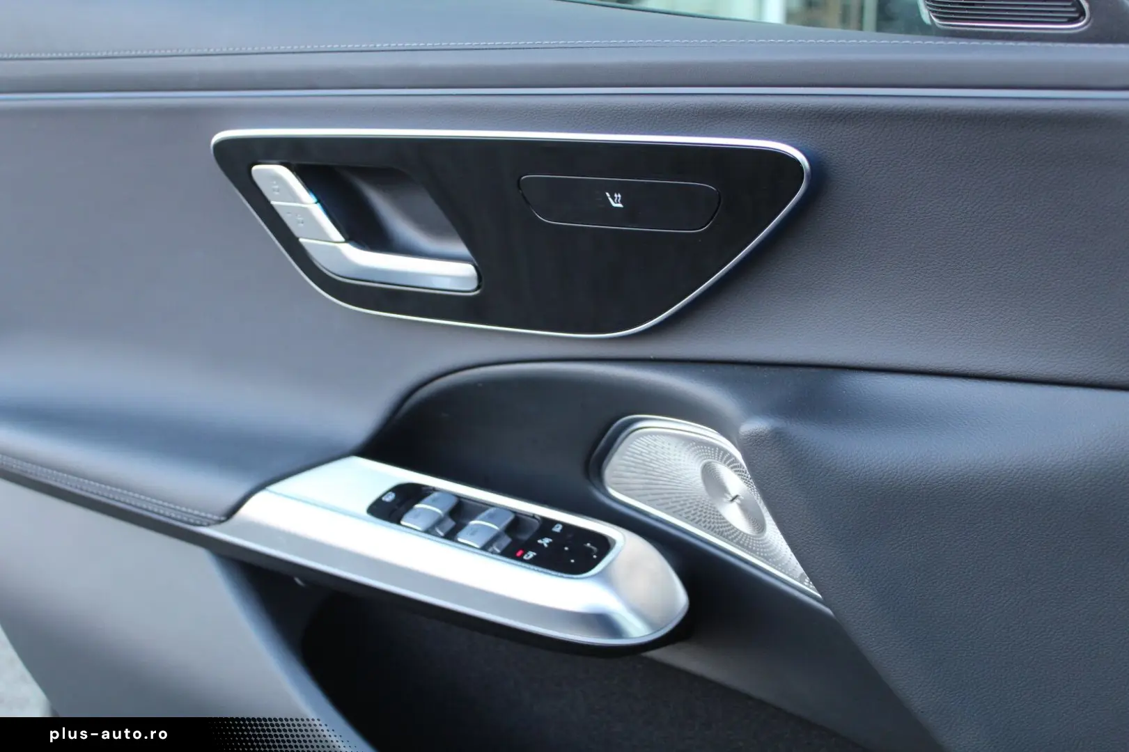MERCEDES-BENZ E 220 d AMG NIGHT BURMESTER LED KAMERA NAVI 20