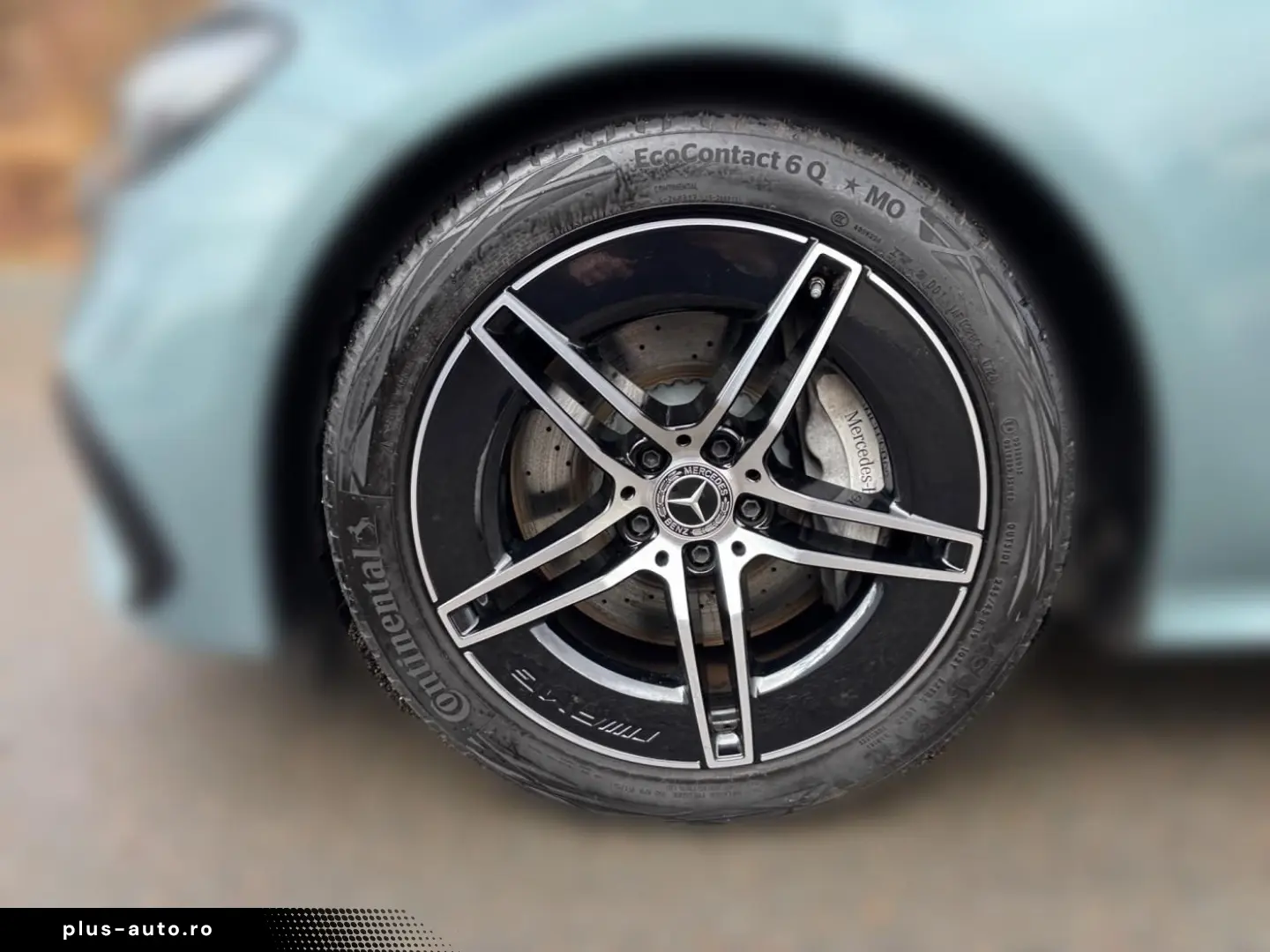 MERCEDES-BENZ E 220 d AMG Night AHK Distronic Sitzkomfort-P