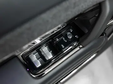 LAND ROVER Range Rover Sport HSE P460e Hybrid