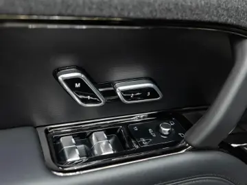 LAND ROVER Range Rover Sport HSE P460e Hybrid