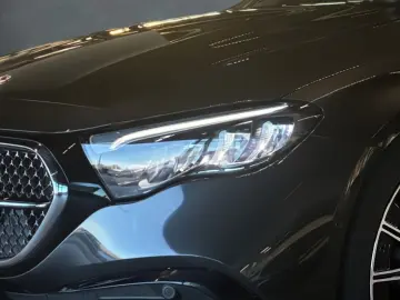 MERCEDES-BENZ E 200 AMG Night  LED DISTR AMBIE BURM®…