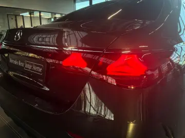 MERCEDES-BENZ E 200 AMG Night  LED DISTR AMBIE BURM®…