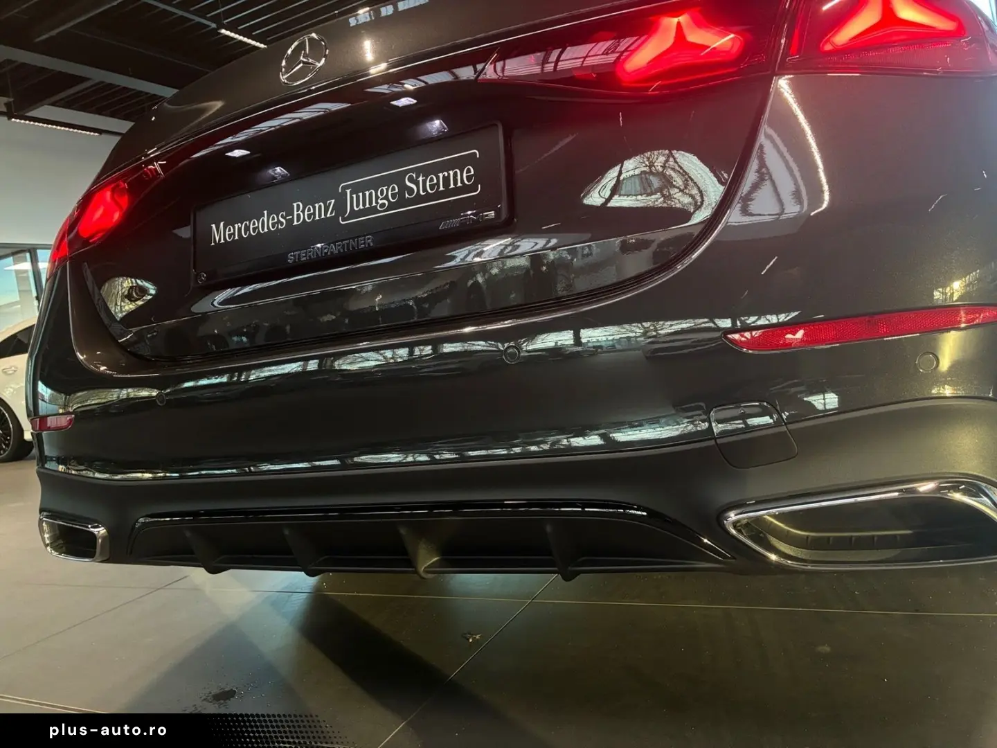 MERCEDES-BENZ E 200 AMG Night  LED DISTR AMBIE BURM®&hellip;