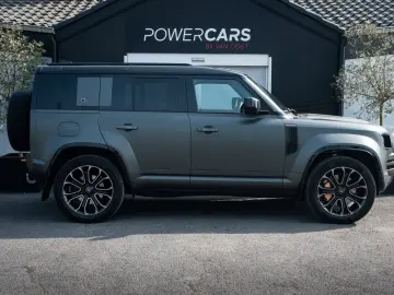 LAND ROVER Defender 110 P635 OCTA Edition One