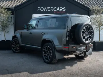 LAND ROVER Defender 110 P635 OCTA Edition One