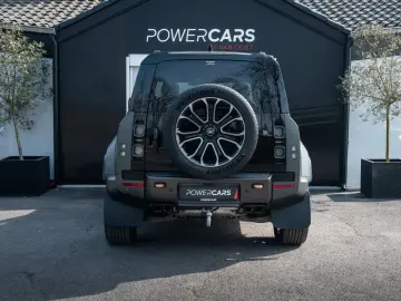 LAND ROVER Defender 110 P635 OCTA Edition One