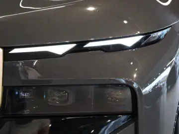BMW XM  Massage Belüftung Bowers & Wilkins