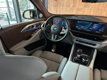 BMW XM  Massage Belüftung Bowers & Wilkins