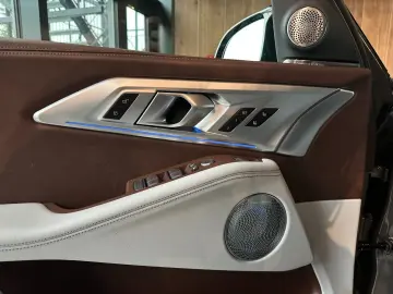 BMW XM  Massage Belüftung Bowers & Wilkins