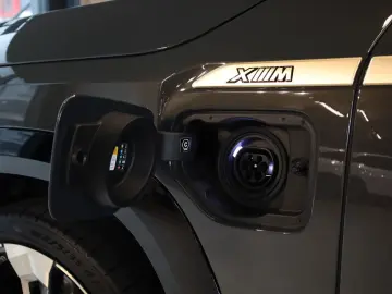 BMW XM  Massage Belüftung Bowers & Wilkins
