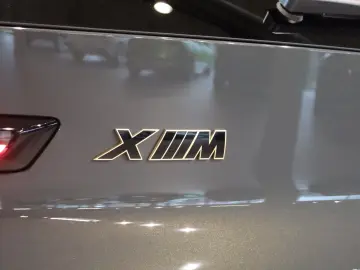 BMW XM  Massage Belüftung Bowers & Wilkins