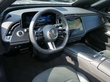 MERCEDES-BENZ E 220 d Limo AMG NIGHT DISTRONIC Akust…