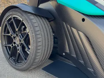 KTM X-BOW R   neuwertig   400PS   Viel Ausstattung