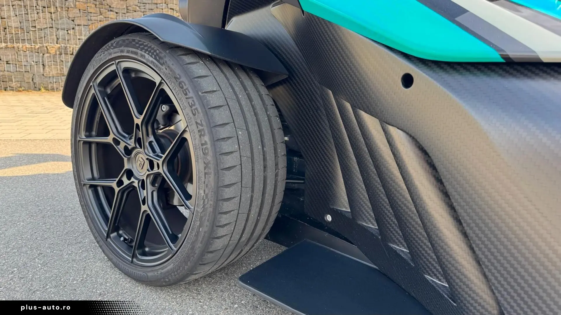 KTM X-BOW R   neuwertig   400PS   Viel Ausstattung