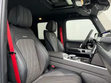MERCEDES-BENZ Mercedes-AMG G 63 4x4²MANUFAKTUR GRAU …