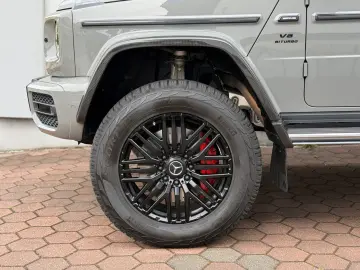 MERCEDES-BENZ Mercedes-AMG G 63 4x4²MANUFAKTUR GRAU …