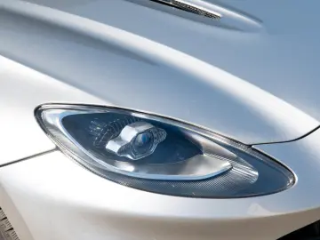 ASTON MARTIN DBX550   Aluminite Silver   Sport Exhau…