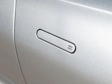 ASTON MARTIN DBX550   Aluminite Silver   Sport Exhau…