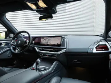 BMW XM PHEV Label Red - Individual ''Briti…