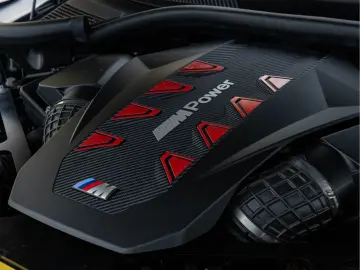 BMW XM PHEV Label Red - Individual ''Briti…