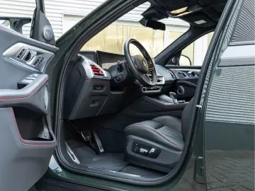 BMW XM PHEV Label Red - Individual ''Briti…