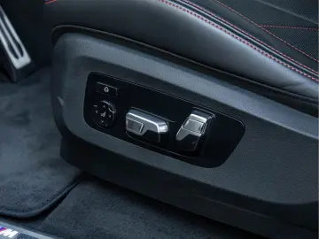 BMW XM PHEV Label Red - Individual ''Briti…