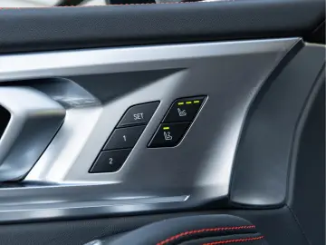 BMW XM PHEV Label Red - Individual ''Briti…