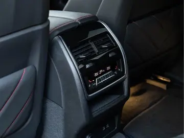 BMW XM PHEV Label Red - Individual ''Briti…