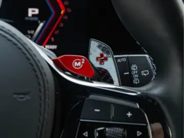 BMW XM PHEV Label Red - Individual ''Briti…