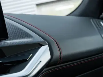 BMW XM PHEV Label Red - Individual ''Briti…