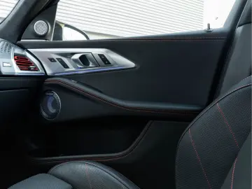 BMW XM PHEV Label Red - Individual ''Briti…