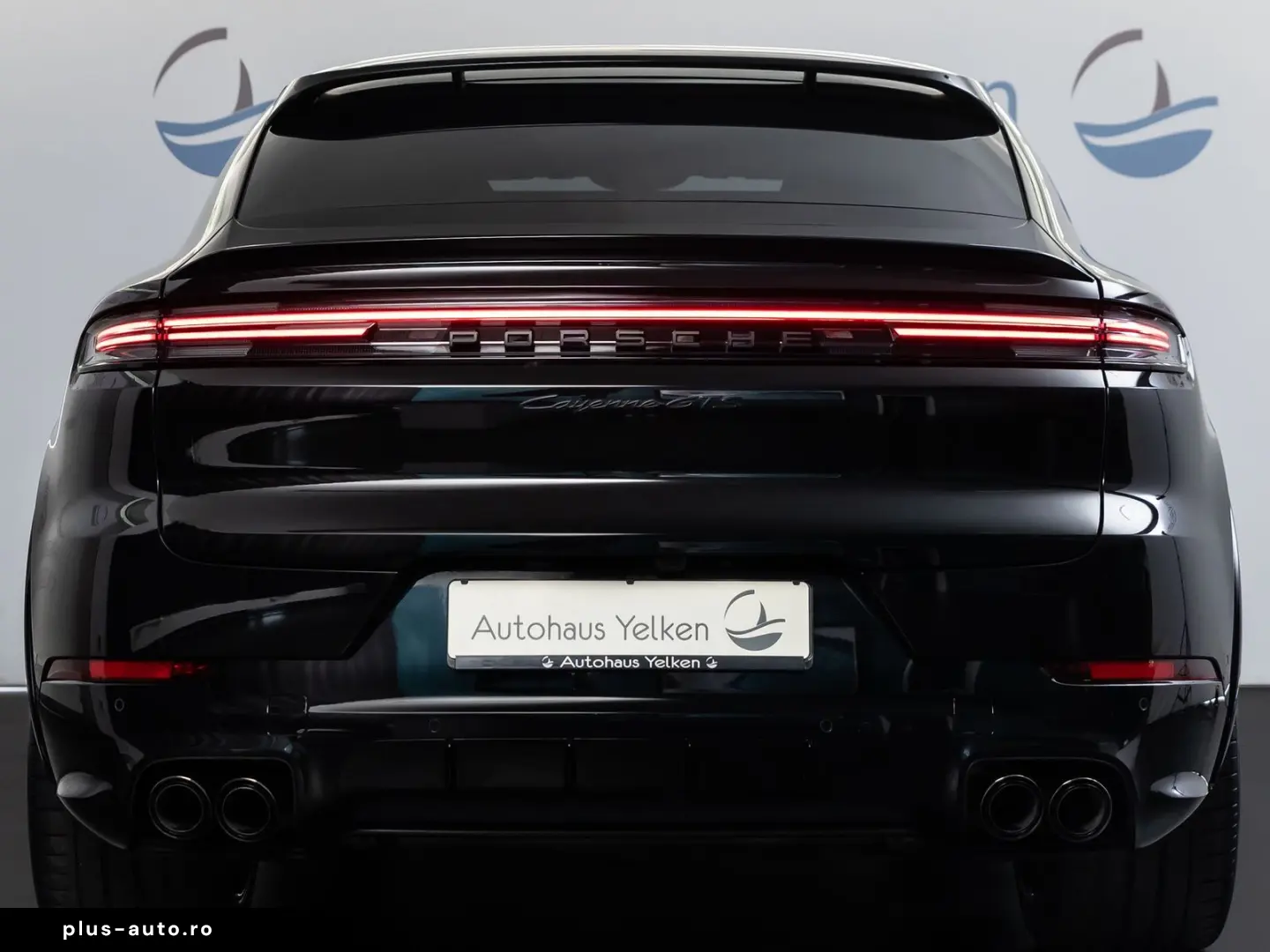 PORSCHE Cayenne Coupe GTS SportDesign MATRIX ACC PANO