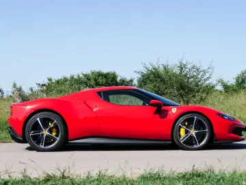 FERRARI 296 GTB -