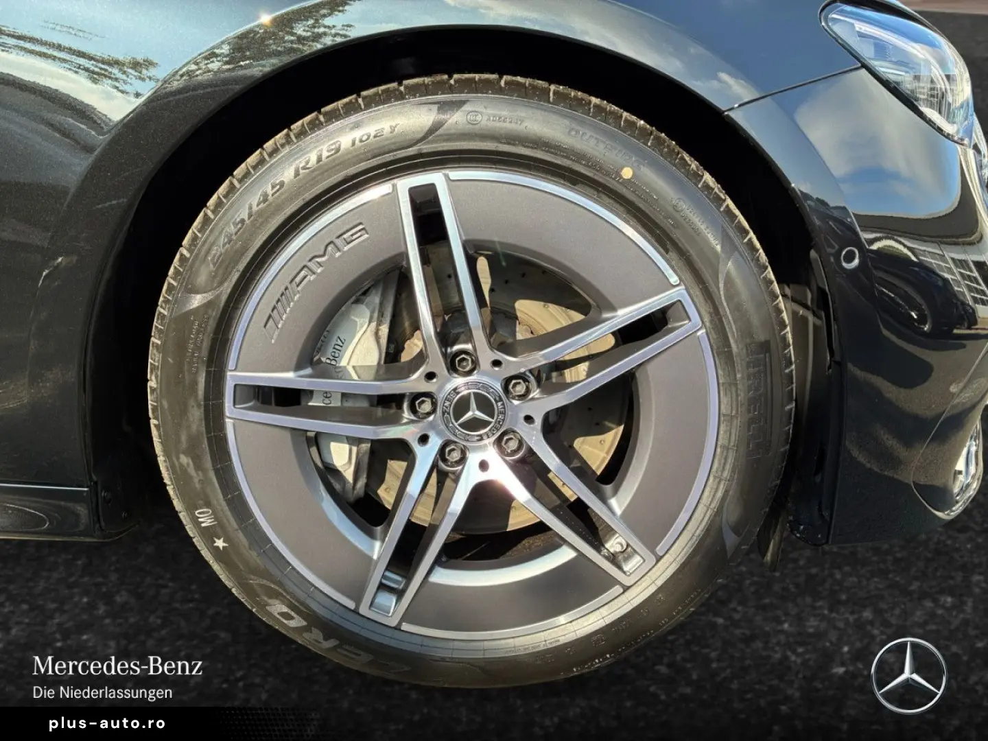 MERCEDES-BENZ E 220 d AMG Advanced  PANO DIGI DISTR &hellip;