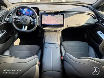 MERCEDES-BENZ E 220 d AMG Advanced  PANO DIGI DISTR …