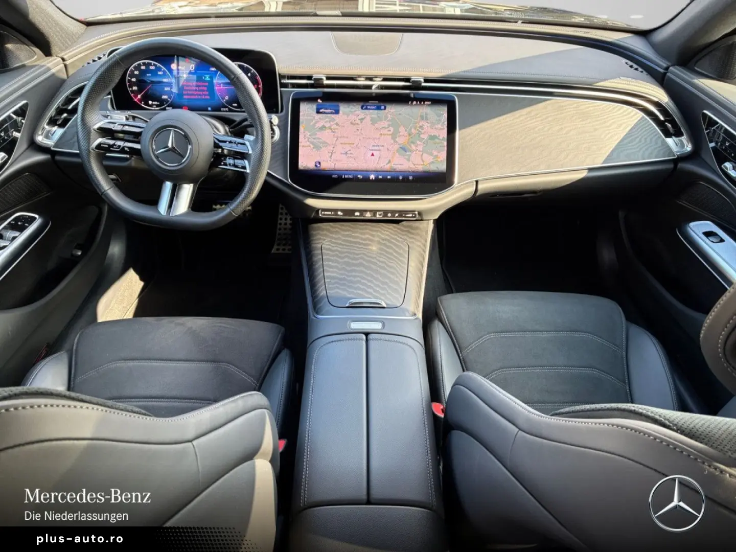 MERCEDES-BENZ E 220 d AMG Advanced  PANO DIGI DISTR &hellip;