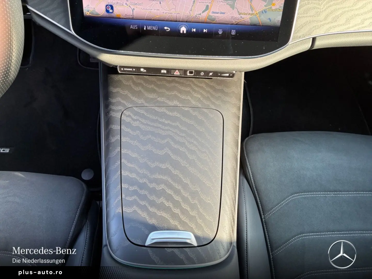MERCEDES-BENZ E 220 d AMG Advanced  PANO DIGI DISTR &hellip;